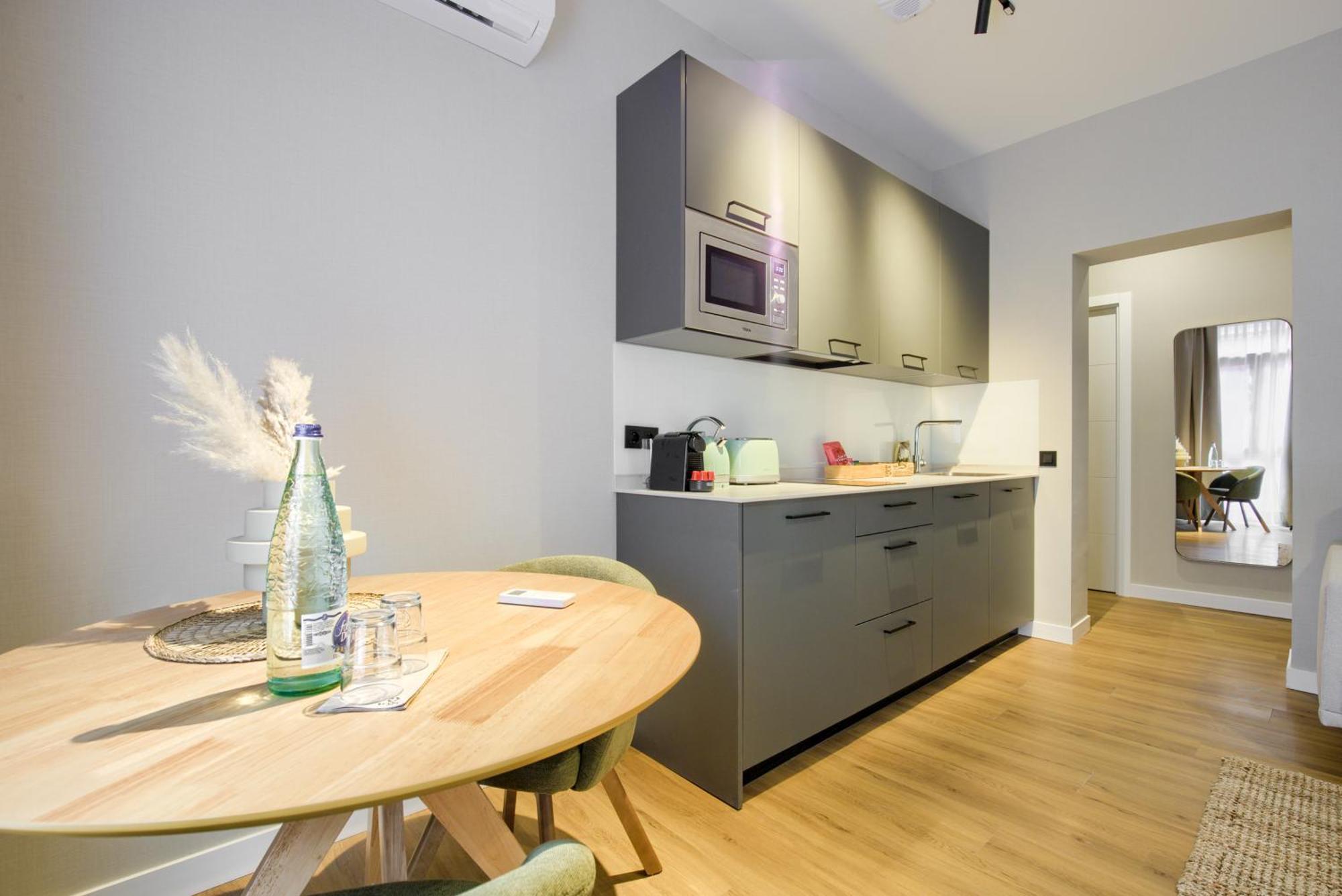 Ferienwohnung Dobo Madrid Justicia Zimmer foto