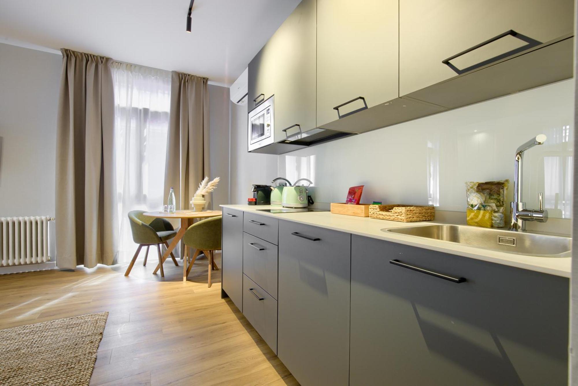 Ferienwohnung Dobo Madrid Justicia Exterior foto