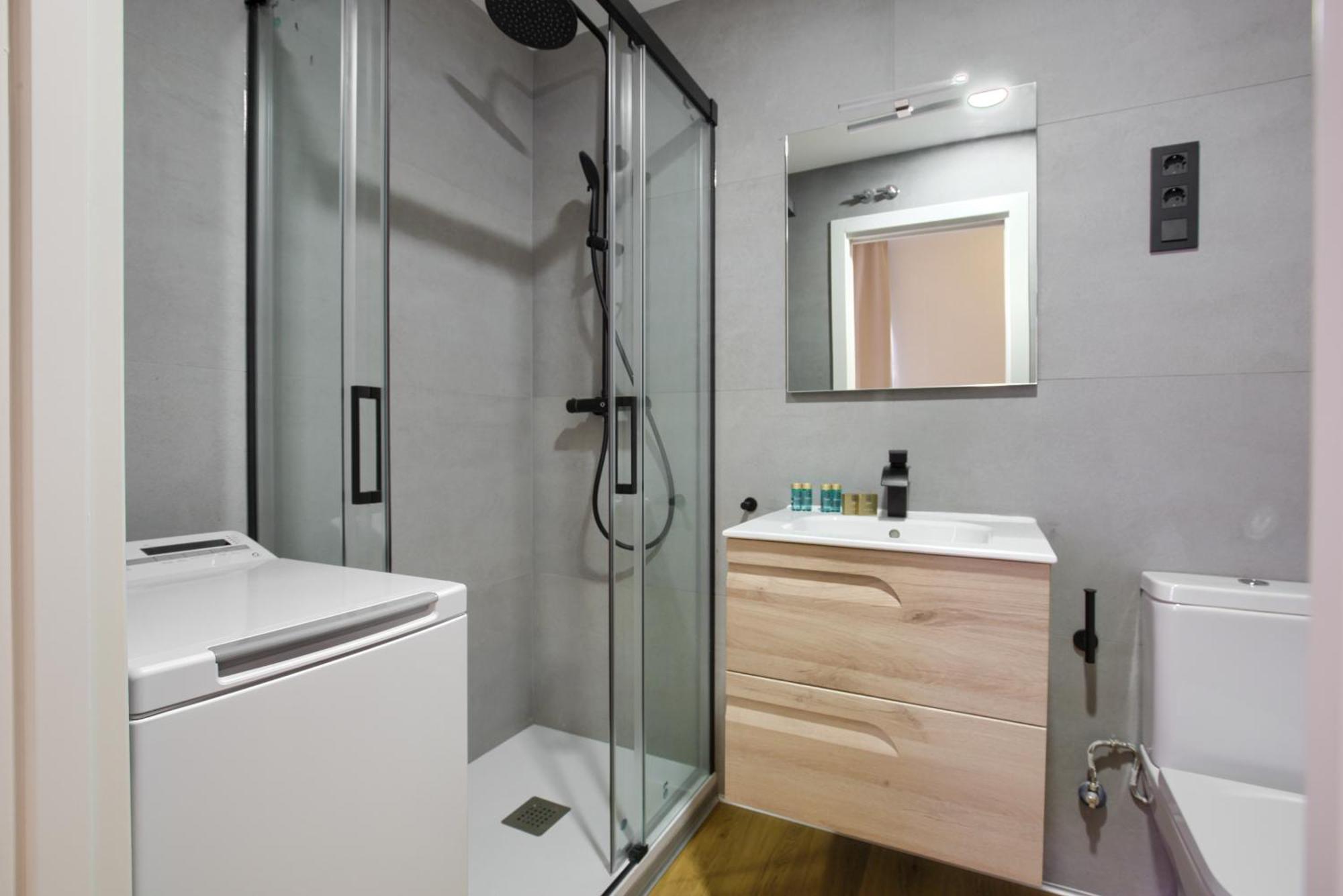 Ferienwohnung Dobo Madrid Justicia Zimmer foto