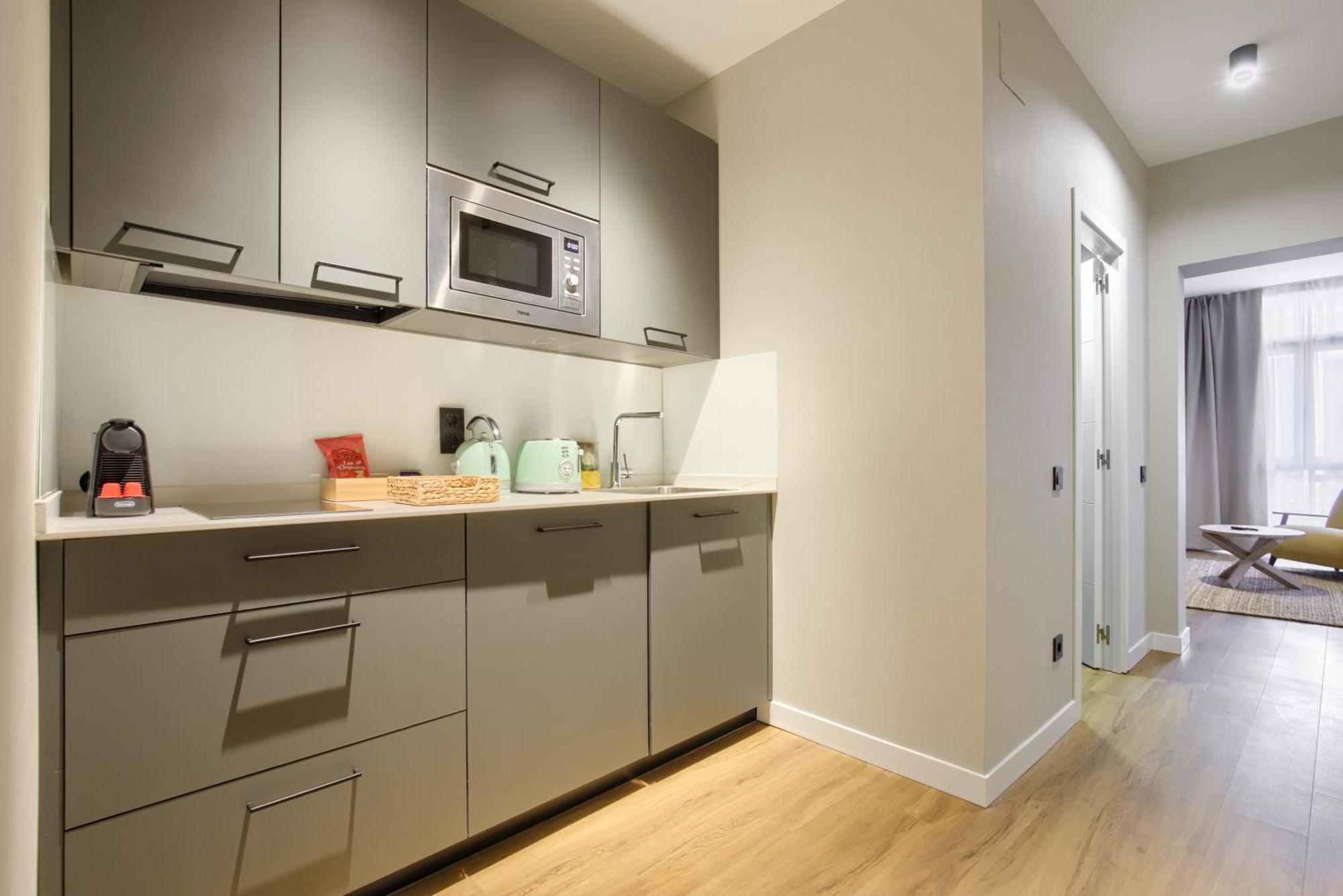Ferienwohnung Dobo Madrid Justicia Zimmer foto